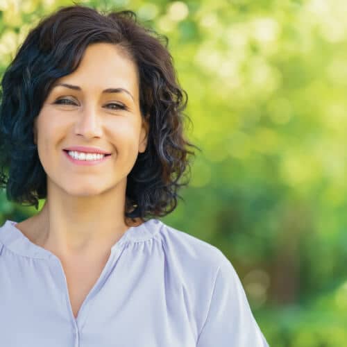 immagine donna sorridente recensione trasloco